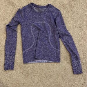 Relaxed long sleeve lulu swiftly tech